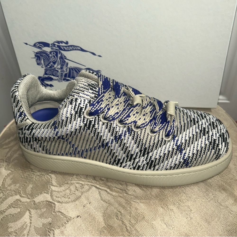 new men's blue/gray Burberry Box Knit Sneaker Sz 44/US 10